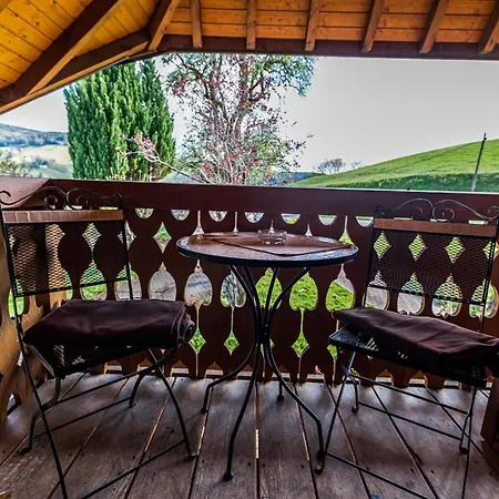 Apartment Gaestehaus Holzer Kreuz- Gaestezimmer Margerite Fuer 2 Personen Inkl Landfruehstueck